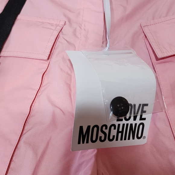 LOVE MOSCHINO Pink Shorts & Bermuda with logo and pockets - Picture 8 of 10